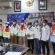 penghargaan ke sembilan atlet Pekan Olahraga Nasional