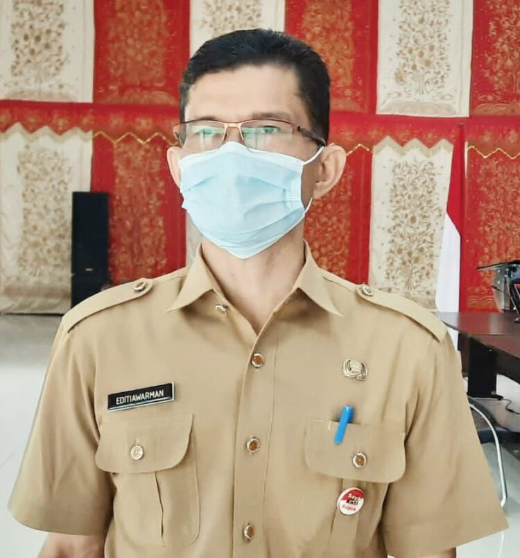 Kepala DP3AP2KB Kota Padang, Editiawarman.