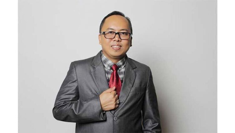 Karantina Umrah di Saudi 5 Hari, Biaya Sekitar Rp 7 Juta 1 Wakil Ketua Asosiasi Muslim Penyelenggara Haji dan Umrah Republik Indonesia (AMPHURI) Azhar Ghazali.