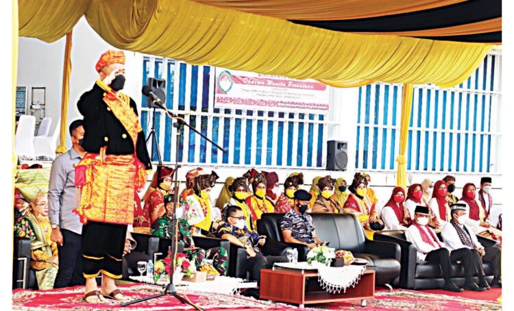 INSPEKTUR—Wakil Gubernur Sumbar, Audy Joinaldy jadi Inspektur Upacara Peringatan Hari Bakti PU ke-76, Jumat, (3/12) di Kantor Dinas Bina Marga, Cipta Karya dan Tata Ruang Provinsi Sumbar.