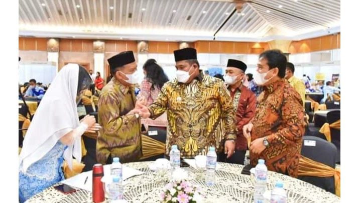 Bupati Padangpariaman Suhatri hadiri pakar baralek gadang dalam rangka sinergritas kampung dengan rantau menuju Kabupaten Padangpariaman berjaya.