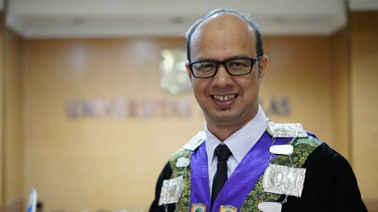 Defriman Djafri, Ph. D
Epidemiolog Universitas Andalas.