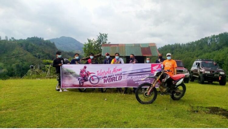 JELAJAH ALAM-Menara Agung mengajak komunitas trail dan konsumen Honda CRF150L menjelajahi alam Gunung Talago, Kabuten Tanah Datar.
