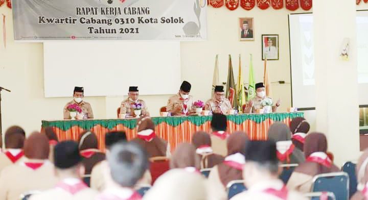 Wawako Solok Buka Raker Kwarcab Pramuka 1 RAKERCAB— Wakil Wali Kota Solok Ramadhani Kirana Putra, membuka Rakercab Kwarcab Pramuka Kota Solok tahun 2021.