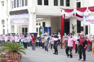 ASN jadi Motor Penggerak Germas di Tengah Masyarakat 2 Senam salah satu kegiatan untuk kesehatan 1