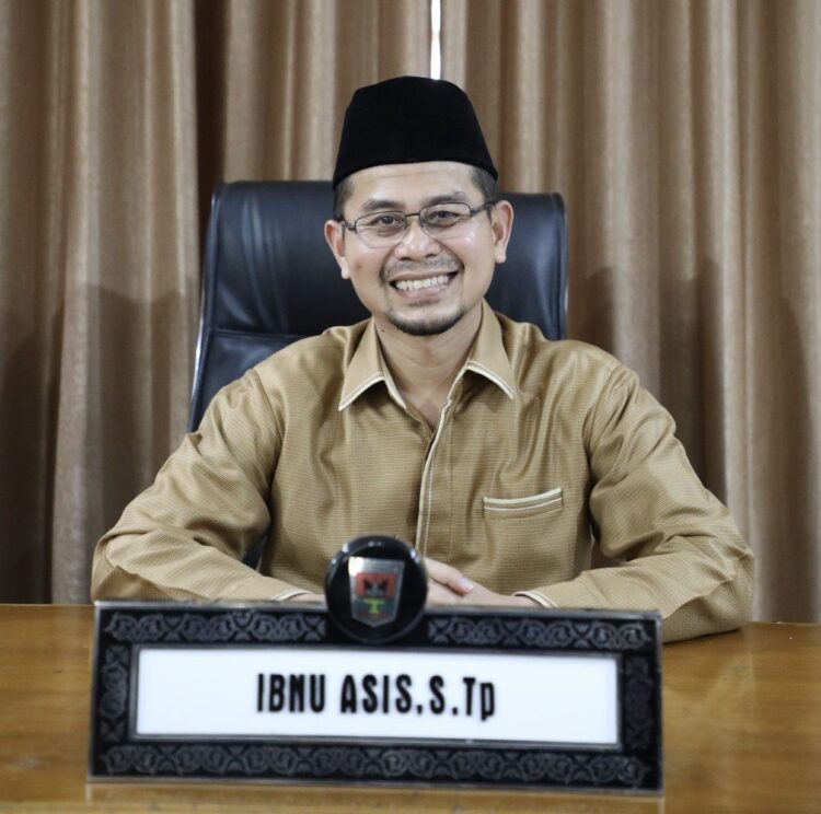 Ibnu Asis.
