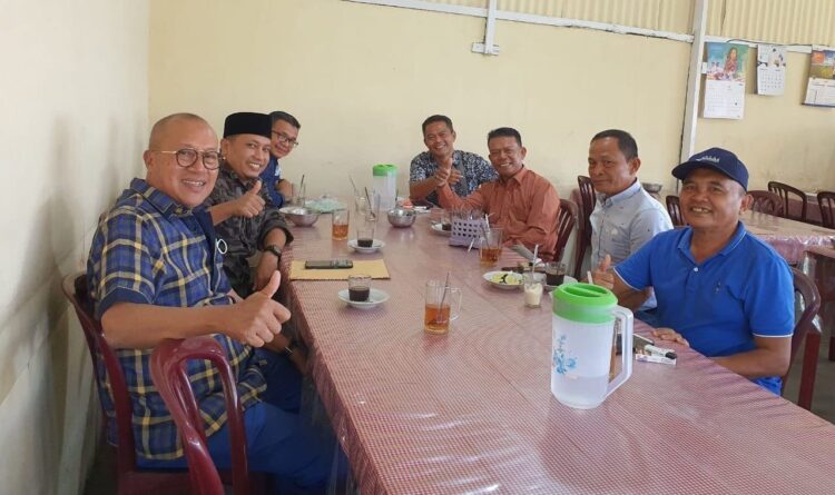 Ketua DPW PKPS Sumbar akan Lantik Pengurus DPD Sijunjung, Payakumbuh dan 50 Kota 1 DIALOG— Ketua DPW PKPS Sumatera Barat,H S Budi Syukur, SH saat dialog dengan media.