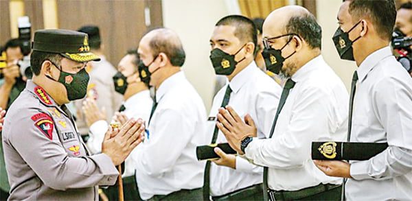 novel dilantik jokowi 750x366 1