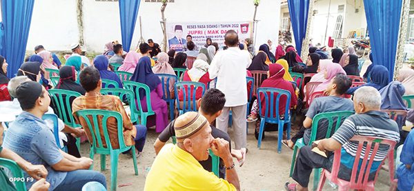 Anggota DPRD Padang, Jupri saat Reses I Tahun 2022 di Komplek Perumahan Emilindo dan Rel Kereta Api Pegambiran Ampalu Nan XX, Lubeg