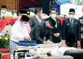 Gubernur Mahyeldi Jalin Sinergitas dengan Provinsi Tetangga, Pemprov Sumbar dan Jambi Sepakati Kerja Sama 6 Bidang 12 Gubernur Mahyeldi Jalin Sinergitas dengan Provinsi Tetangga, Pemprov Sumbar dan Jambi Sepakati Kerja Sama 6 Bidang