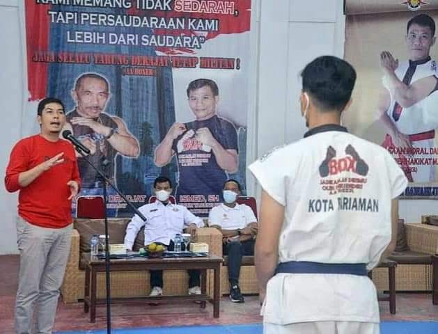 Deri Asta buka Pelatihan Wasit Juri Tarung Derajat Tingkat Provinsi Sumbar.