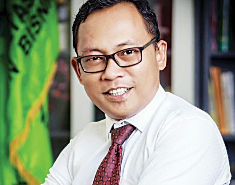 Pangkas Birokrasi, Libas Intervensi 1 Fajri Hidayat
(ASN di UIN Imam Bonjol Padang, Kementerian Agama).