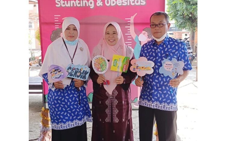Hari Gizi Nasional Ke 62, RSUD Adnaan WD Komit Lawan Stunting 1 Guna memeriahkan peringatan Hari Gizi Nasional (HGN) ke 62 tahun 2021, Rumah Sakit Umum Daerah (RSUD) dr Adnaan WD Kota Payakumbuh menyatakan komitmen untuk terus melawan stunting dengan menggelar beberapa kegiatan di lingkungan rumah sakit.