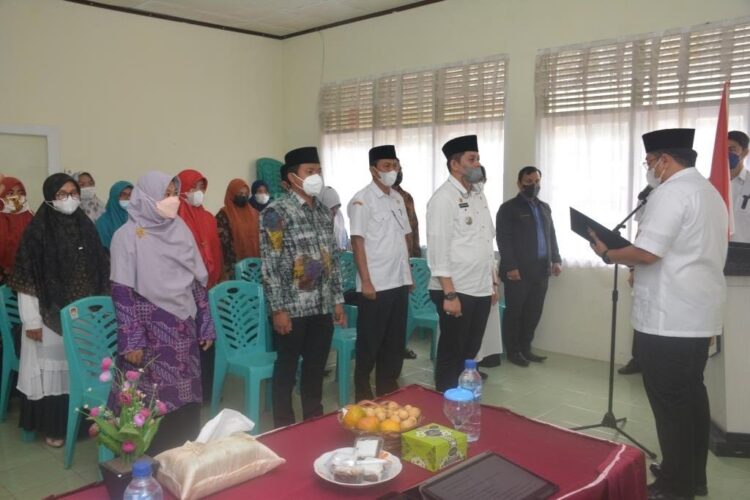 Richi Aprian Kukuhkan Pengurus LPTQ 1 Wakil Bupati Tanah Datar Richi Aprian mengukuhkan Kepengurusan Lembaga Pengembangan Tilawatil Qur’an (LPTQ) Kecamatan Rambatan Masa Bhakti 2022 - 2025, Rabu (19/1) di aula Kantor Camat Rambatan.