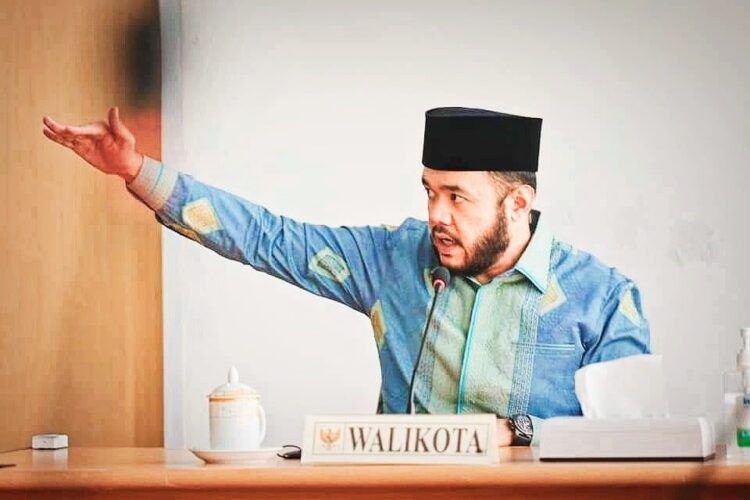 WARNING— Wako Fadly Amran menginginkan Pembangun di Padangpanjang berjalan maksimal, PPK dan Pokja harus serius menangani jalannya lelang dan proyek pembangunan.