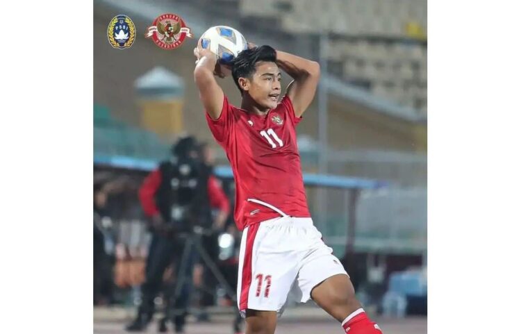 Tangan Ajaib Pratama Arhan, Disebut Kembaran Rory Delap Stoke City 1 PELEMPAR -Si Tangan ajaib pelempar jauh Timnas Indonesia Pratama Arhan.