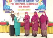 Susun Laporan Tahunan Tercepat, PKK Lubuk Basung Terima Penghargaan