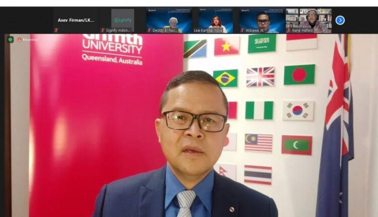 Ahli Epidemiologi dari Griffith University Dicky Budiman merespons kemunngkinan munculnya kasus Covid-19 saat kebijakan pembelajaran tatap muka 100 persen di sekolah.