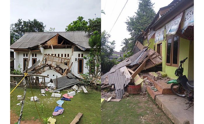 GEMPA BUMI— Sejumlah rumah di Kabupaten Pandeglang, Banten rusak berat akibat gempa bumibermagnitudo 6,6 SR yang mengguncang Banten, Jumat (14/1) sore.