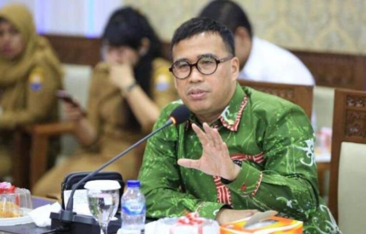 Anggota  DPD-RI, Alirman Sori