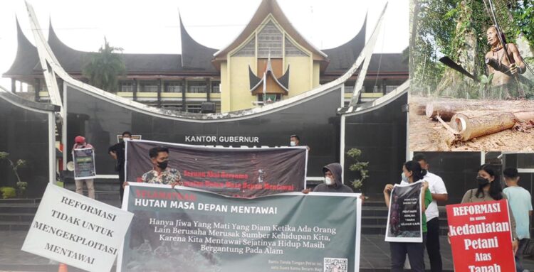 AKSI DIAM— Koalisi penyelamatan hutan masa depan Mentawai melaksanakan aksi diam di depan kantor Gubernur Sumbar.