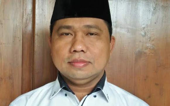 KARTA, METRO
Anggota Dewan Pendidikan Kabupaten Garut Dedi Kurniawan