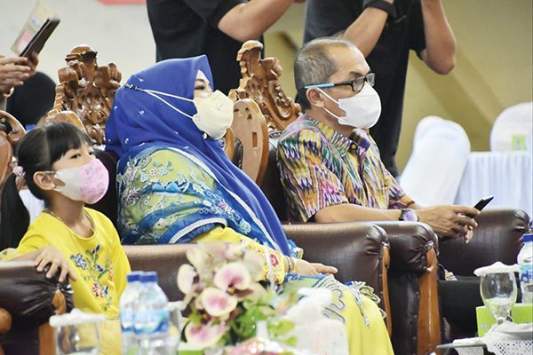 MODEL SEARCH— Bupati Agam melalui Kadisparpora Kabupaten Agam Syatria membuka Indonesia Model Search (IMS) tahun 2022.