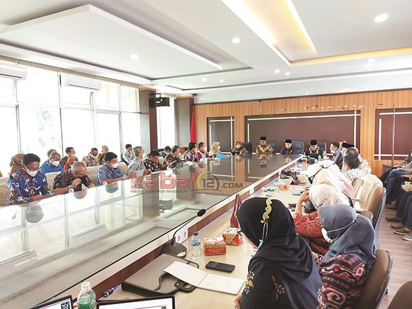 Penghargaan Pembangunan Daerah Terbaik Sumbar 2022, Kota Bukittinggi Nominasi 3 Besar 1 NOMINASI— Rombongan tim penilai menyusul Kota Bukittinggi menjadi nominasi 3 besar dalam Penghargaan Pembangunan Daerah Terbaik Sumbar 2022.