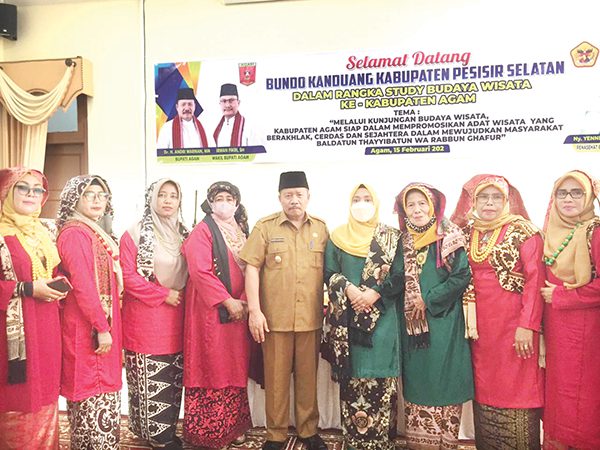 Bundo Kanduang Kabupaten Pesisir Study Budaya Wisata ke Agam