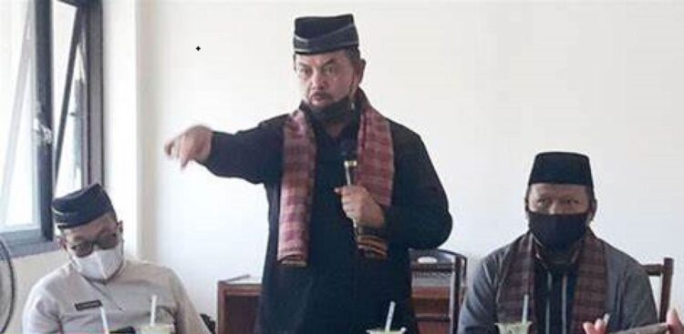 Ketua LKAAM Fauzi Bahar Sesalkan Pernyataan Menag, Kemenag Diminta tak Meneruskan SE Pengaturan Pengeras Suara di Masjid, ”Haram Injakkan Kaki di Tanah Minangkabau!” 1 Fauzi Bahar— Ketua LKAAM Sumbar.