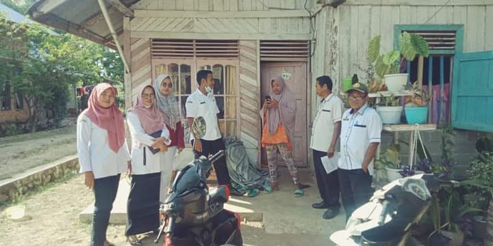 Dinsos PPPA Kabupaten Pesisir Selatan melakukan evaluasi dan monitoring bantuan sosial (Bansos) di Nagari Lakitan, Lakitan Tengah, Lakitan Selatan dan Lakitan Utara, Kecamatan Lengayang.