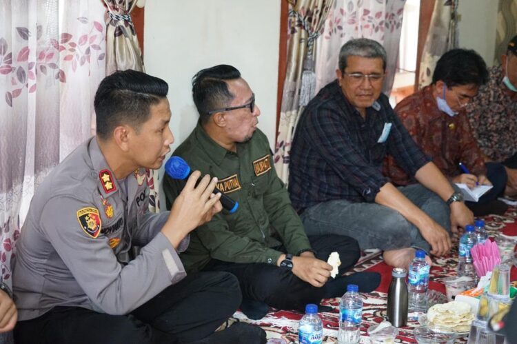 SAMBUTAN—Kapolres Padangpanjang AKBP. Novianto Taryono, S.H, S.I.K, M.H,K beriokan sambutan pada acara yang dihadiri oleh Bupati Tanahdatar Eka Putra.