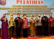 Aparatur Pemerintah Desa di Sawahlunto Dilatih Pengelolaan Keuangan 