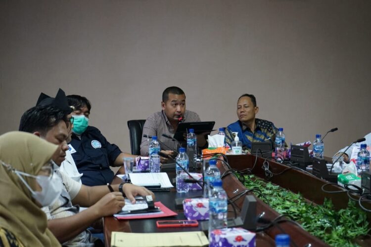 ARAHAN—Wakil Gubernur Sumbar Audy Joinaldy saat berikan arahan pada kegiatan kemarin.