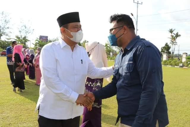 SALAM—Wawako salami pejabat yang siap dilantik di lingkungannya.