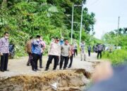 ”Berganti-ganti Bupati, Baru Kali ini Jalan Diaspal”