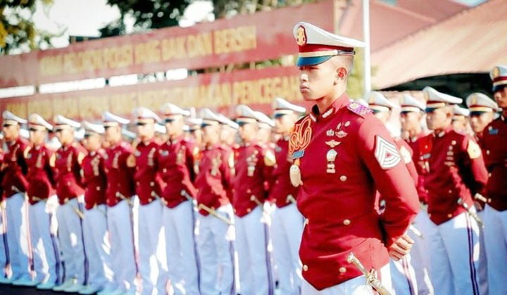AKPOL— Taruna dan taruni Akpol saat menjalani pendidikan di Akademi Kepolisian, Semarang, Jawa Tengah.