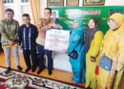 Anggota DPR RI Ade Rezki Pratama, Kucurkan Bantuan Modal untuk KU PKK Simarasok