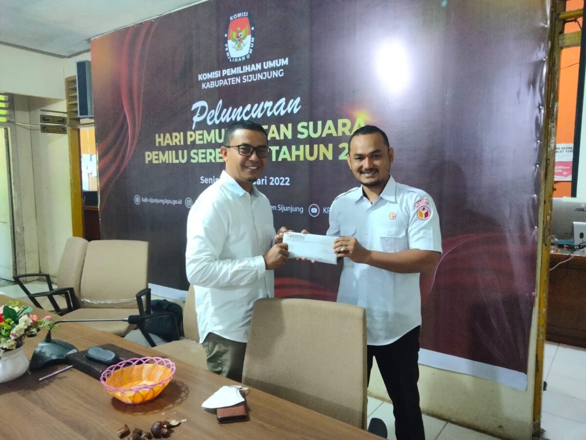 Bawaslu Sijunjung Sampaikan Saran Perbaikan Data Pemilih Ke KPU