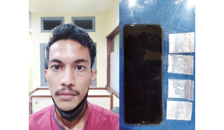Kevin Virman Nekat jadi Pengedar Sabu di Kota Padang 1 PENGEDAR SABU— Pelaku Kevin Virman (23) yang menjadi pengedar sabu ditangkap Tim Rajawali Polresta Padang.