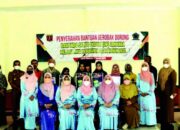 LKKS Agam Salurkan Bantuan Gerobak Perantau ke Pedagang