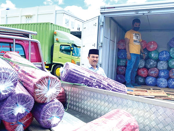 Marchingband Gita Jam Gadang (MBGJG) Bukittinggi sukses menggelar konser amal untuk bantuan korban gempa Pasaman.