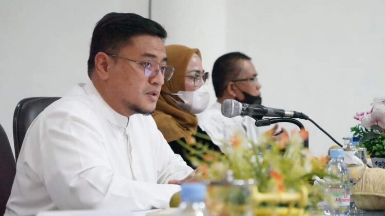 Pemkab Tanahdatar Gelar Rakor, Penurunan Stunting Dipercepat 1 Stunting atau gangguan pertumbuhan dan perkembangan anak akibat kekurangan gizi kronis dan infeksi berulang, yang ditandai dengan panjang atau tinggi badan berada di bawah standar yang ditetapkan oleh menteri yang menyelenggarakan urusan pemerintahan dibisang kesehatan (Perpres No.72 Tahun 2021).