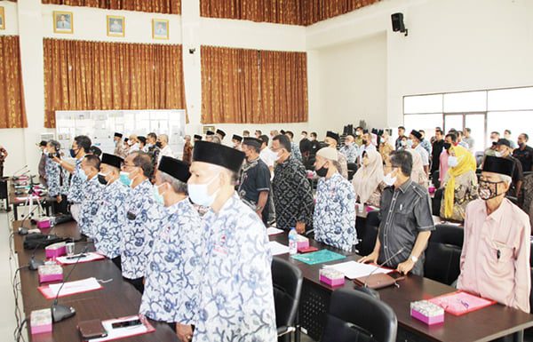 Peserta Mukerda DPD LPM Kota Padang di Balaikota Padang di Aie Pacah