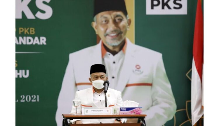 Syaikhu: PKS Konsisten Menolak UU Omnibus Law Cipta Kerja 1 Presiden Partai Keadilan Sejahtera (PKS) Ahmad Syaikhu.