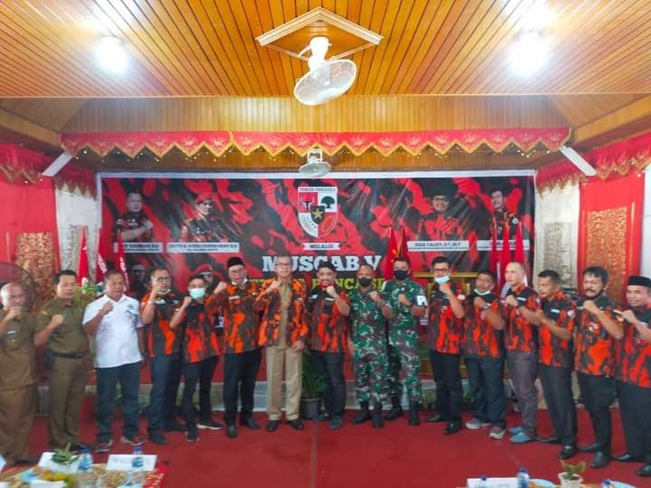HADIRI MUSCAB—Wali Kota Payakumbuh, Riza Falepi, menghadiri muscab PP Payakumbuh.