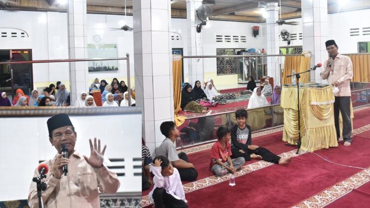 SAMBUTAN—Wali Kota Pariaman H Genius Umar berikan sambutan saat acara Isra’ Mi’raj.