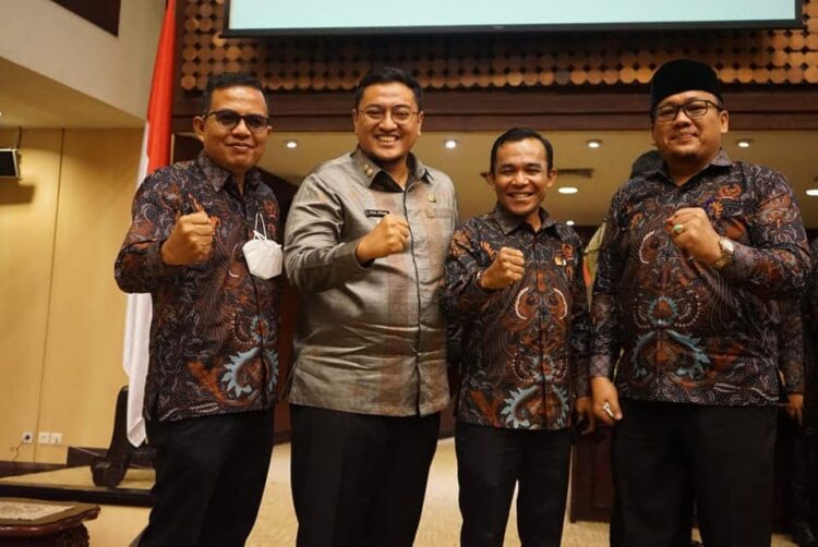 Wakil Bupati Tanah Datar Richi Aprian hadiri pelantikan Dewan Pengurus Nasional Asosiasi DPRD Kabupaten Seluruh Indonesia (DPN ADKASI) masa bakti 2022 – 2026 di Senayan, Jakarta, Senen (14/3).