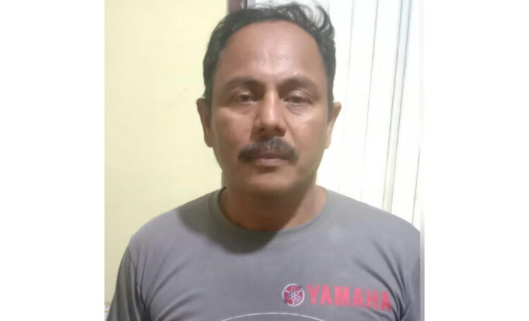 Anak jadi Pelaku Curanmor di Kecamatan Lubuk Begalung, Bapak Ikut Terjerat Gegara Terima Gadai Motor Curian 1 PENADAH— Pelaku Basril alias Ujang (45) yang diduga sebagai penadah motor curian diamankan di Polsek Lubuk Begalung.