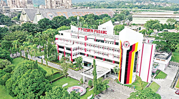 BERUSIA 112 TAHUN— Kantor Pusat PT Semen Padang, merupakanm perusahaan kebanggaan masyarakat Minang. Hari ini, Jumat (18/3), Semen Padang merayakan HUT ke-112.